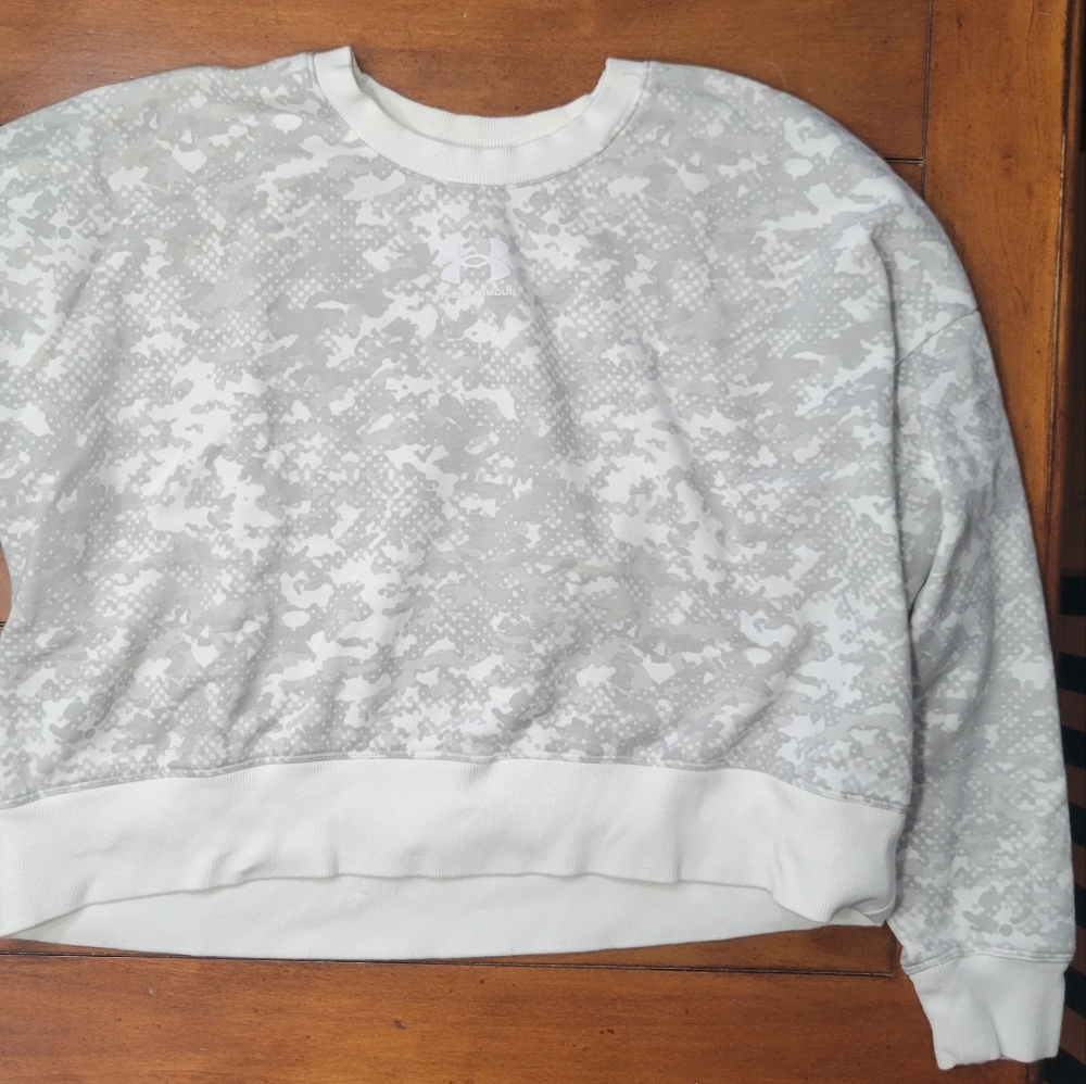 Under Armour Cropped Sweatshirt